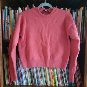 UNIQLO salmon pink premium lambswool crew neck long-sleeve sweater